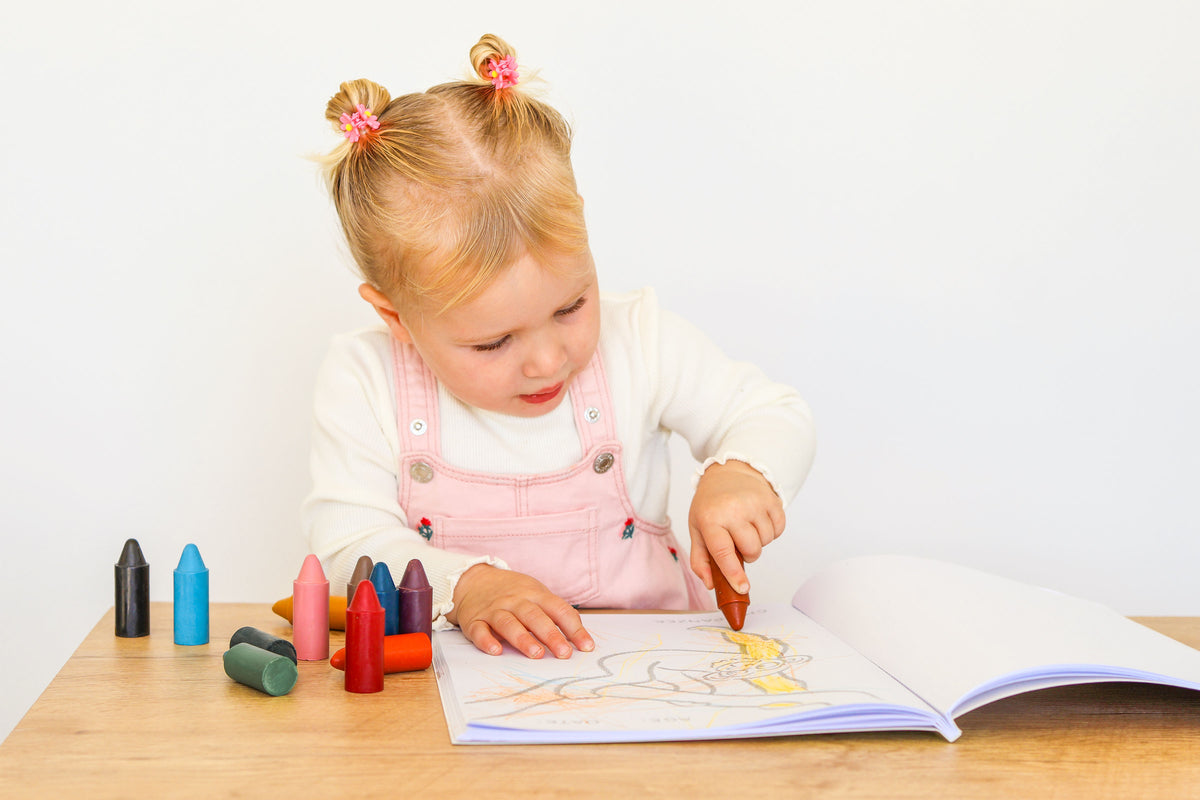 Toddler's First Colouring Book - An Endangered Animals Adevnture