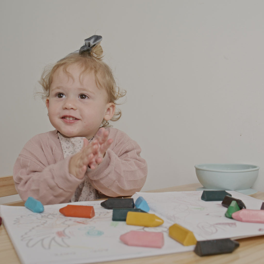 Honeysticks Triangles - Toddler Crayons - 10 Crayons — Oak & Ever